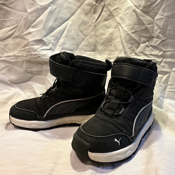 PUMA WINTER BOOTS - Picture 1 of 4
